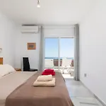 Superb Large On The Apartament Marbella